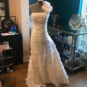 NEW! San Patrick Off White Bridal Dress